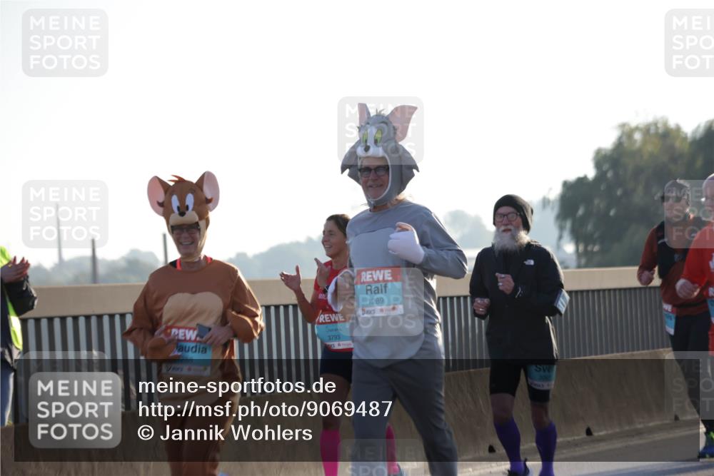03.10.2025 - Köhlbrandbrückenlauf Jannik Wohlers http://msf.ph/oto/9069487 03.10.2025 09:17:04 Position 3 288, 3793, 1289, 3068 meine-sportfotos.de