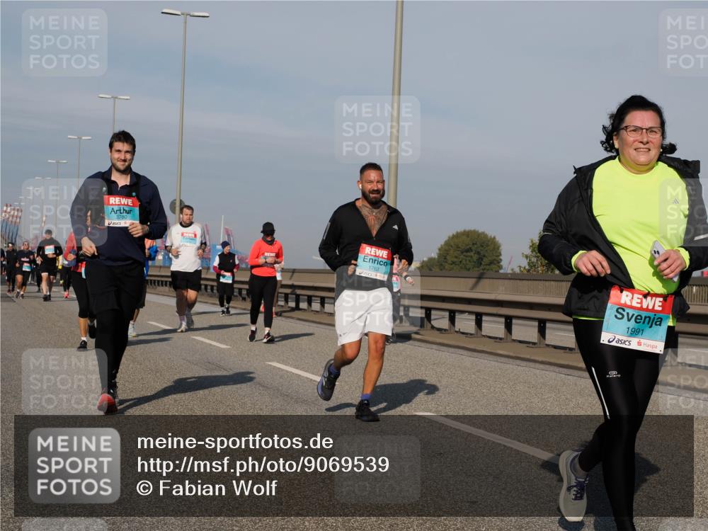 03.10.2025 - Köhlbrandbrückenlauf Fabian Wolf http://msf.ph/oto/9069539 03.10.2025 10:11:55 Position 3 3780, 1763, 1991 meine-sportfotos.de