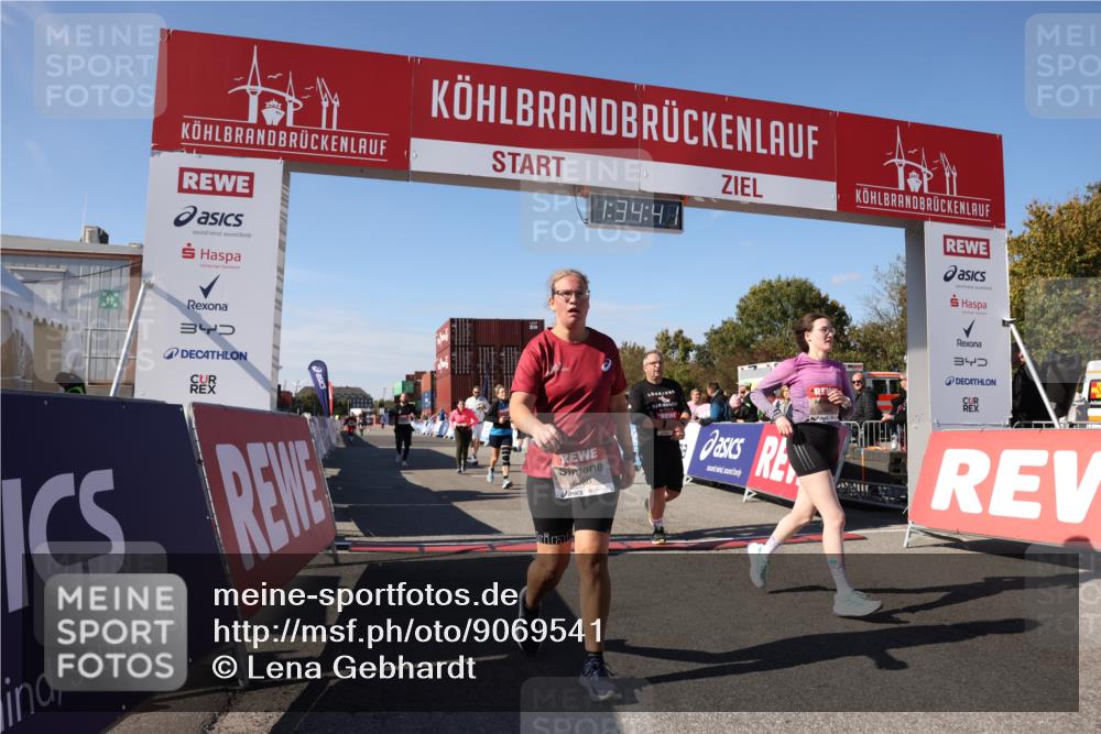 03.10.2025 - Köhlbrandbrückenlauf Lena Gebhardt http://msf.ph/oto/9069541 03.10.2025 13:34:41 Ziel 4112, 4498, 4702, 4754, 4767, 4997, 5390, 5407, 5465, 6196, 6289, 6290, 6486 meine-sportfotos.de