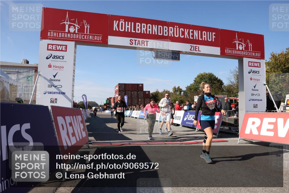 03.10.2025 - Köhlbrandbrückenlauf Lena Gebhardt http://msf.ph/oto/9069572 03.10.2025 13:34:44 Ziel 4112, 4498, 4767, 4997, 5390, 5407, 5465, 6196, 6289, 6290, 6357, 6486 meine-sportfotos.de