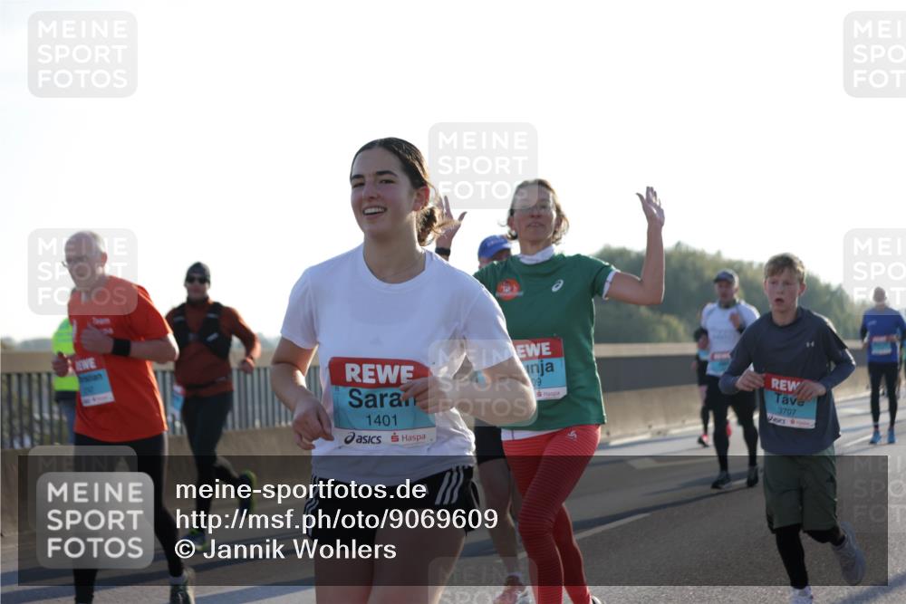 03.10.2025 - Köhlbrandbrückenlauf Jannik Wohlers http://msf.ph/oto/9069609 03.10.2025 09:17:07 Position 3 1401, 09, 3707 meine-sportfotos.de