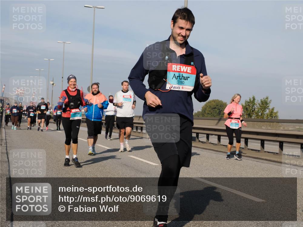03.10.2025 - Köhlbrandbrückenlauf Fabian Wolf http://msf.ph/oto/9069619 03.10.2025 10:11:58 Position 3 3780 meine-sportfotos.de