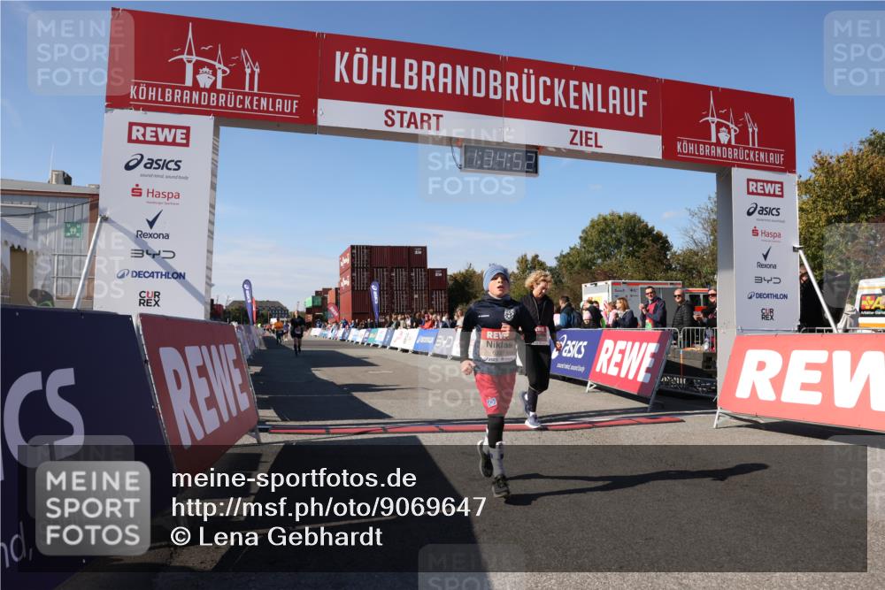 03.10.2025 - Köhlbrandbrückenlauf Lena Gebhardt http://msf.ph/oto/9069647 03.10.2025 13:34:52 Ziel 4112, 4498, 4767, 5227, 5465, 6196, 6357, 6434 meine-sportfotos.de