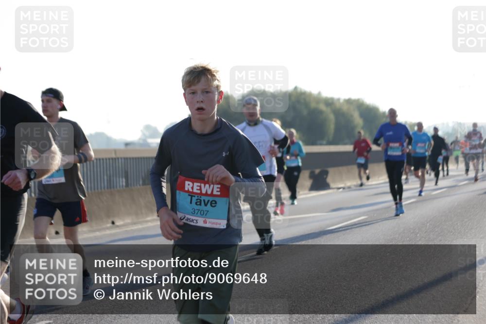 03.10.2025 - Köhlbrandbrückenlauf Jannik Wohlers http://msf.ph/oto/9069648 03.10.2025 09:17:08 Position 3 3707 meine-sportfotos.de