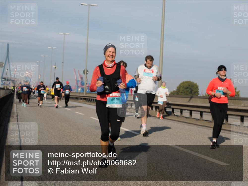 03.10.2025 - Köhlbrandbrückenlauf Fabian Wolf http://msf.ph/oto/9069682 03.10.2025 10:12:00 Position 3 2433 meine-sportfotos.de