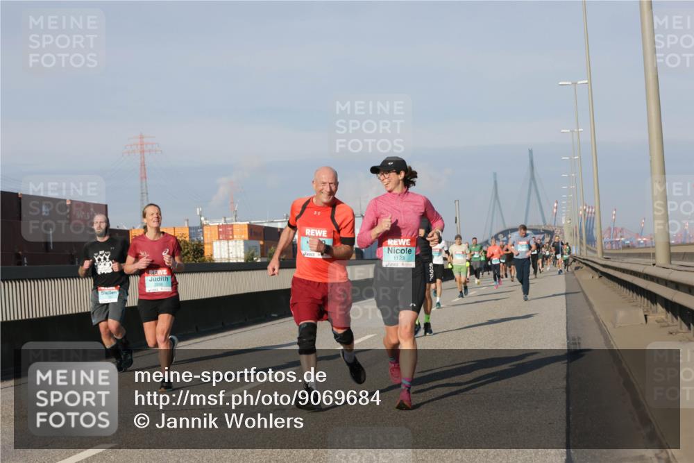 03.10.2025 - Köhlbrandbrückenlauf Jannik Wohlers http://msf.ph/oto/9069684 03.10.2025 09:48:37 Position 3 1123 meine-sportfotos.de