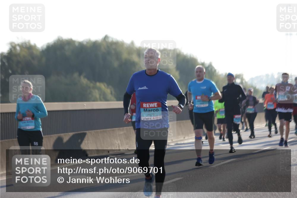 03.10.2025 - Köhlbrandbrückenlauf Jannik Wohlers http://msf.ph/oto/9069701 03.10.2025 09:17:09 Position 3 55, 3679 meine-sportfotos.de