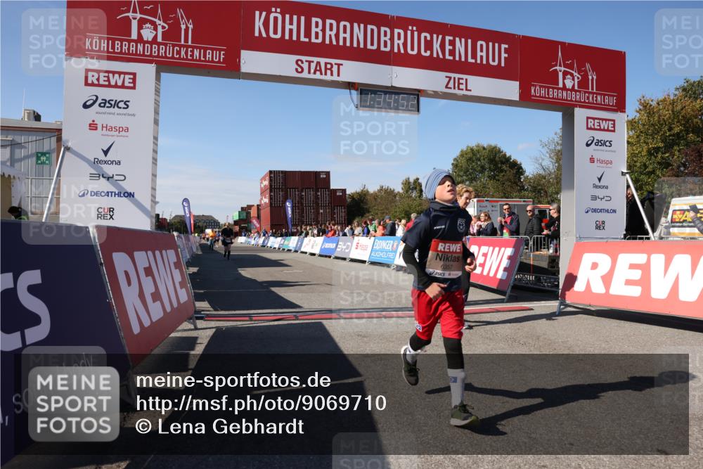 03.10.2025 - Köhlbrandbrückenlauf Lena Gebhardt http://msf.ph/oto/9069710 03.10.2025 13:34:53 Ziel 4112, 4498, 4767, 5227, 6196, 6357, 6434 meine-sportfotos.de