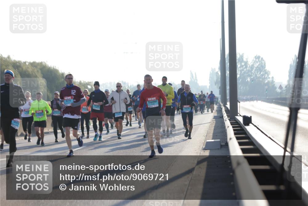 03.10.2025 - Köhlbrandbrückenlauf Jannik Wohlers http://msf.ph/oto/9069721 03.10.2025 09:17:13 Position 3 12 meine-sportfotos.de