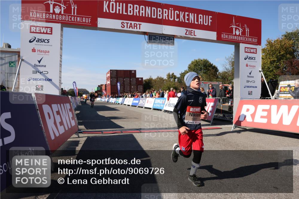 03.10.2025 - Köhlbrandbrückenlauf Lena Gebhardt http://msf.ph/oto/9069726 03.10.2025 13:34:53 Ziel 4112, 4498, 4767, 5227, 6196, 6357, 6434 meine-sportfotos.de
