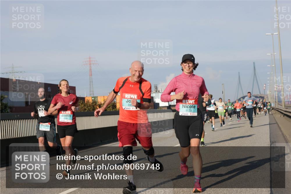03.10.2025 - Köhlbrandbrückenlauf Jannik Wohlers http://msf.ph/oto/9069748 03.10.2025 09:48:38 Position 3 2998, 330, 1123 meine-sportfotos.de