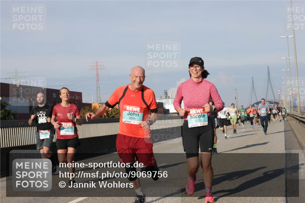 03.10.2025 - Köhlbrandbrückenlauf Jannik Wohlers http://msf.ph/oto/9069756 03.10.2025 09:48:38 Position 3 10400, 2998, 3305, 1123 meine-sportfotos.de