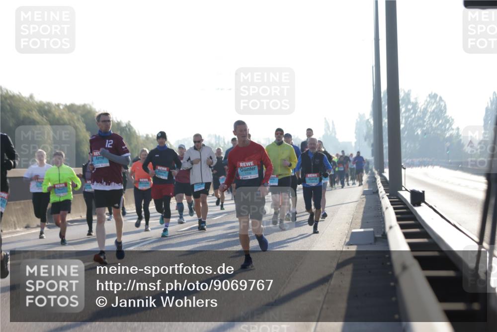 03.10.2025 - Köhlbrandbrückenlauf Jannik Wohlers http://msf.ph/oto/9069767 03.10.2025 09:17:13 Position 3 12 meine-sportfotos.de