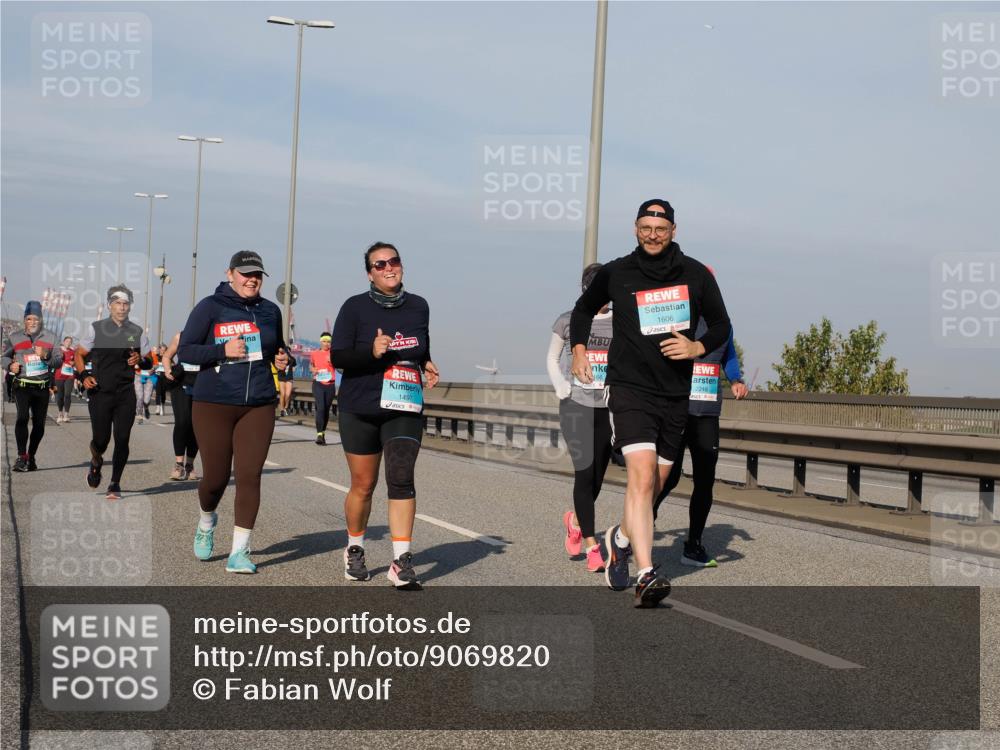 03.10.2025 - Köhlbrandbrückenlauf Fabian Wolf http://msf.ph/oto/9069820 03.10.2025 10:12:10 Position 3 1497, 66, 1606, 2248 meine-sportfotos.de