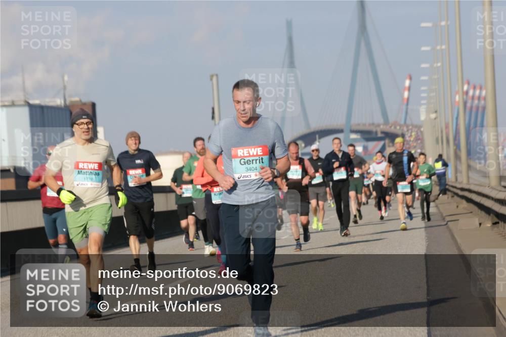 03.10.2025 - Köhlbrandbrückenlauf Jannik Wohlers http://msf.ph/oto/9069823 03.10.2025 09:48:41 Position 3 1776, 3404 meine-sportfotos.de