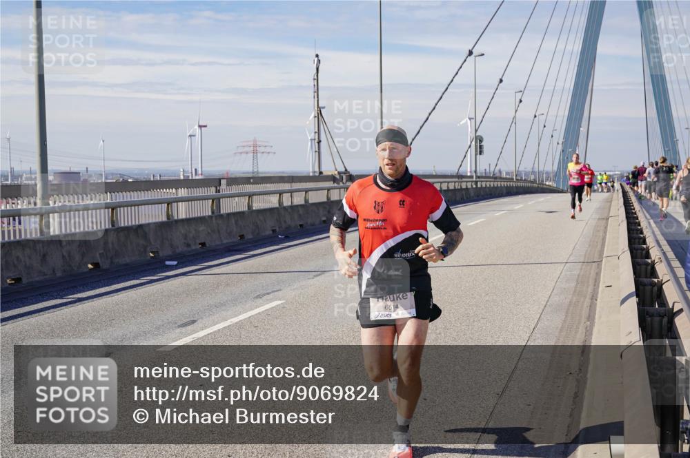 03.10.2025 - Köhlbrandbrückenlauf Michael Burmester http://msf.ph/oto/9069824 03.10.2025 12:31:49 Position 2 6514 meine-sportfotos.de