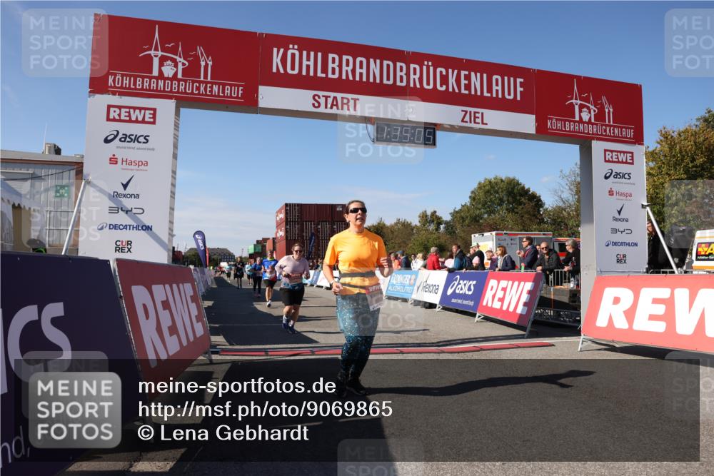 03.10.2025 - Köhlbrandbrückenlauf Lena Gebhardt http://msf.ph/oto/9069865 03.10.2025 13:35:05 Ziel 5427, 5557, 5604, 6265, 6434 meine-sportfotos.de