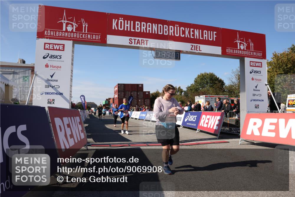03.10.2025 - Köhlbrandbrückenlauf Lena Gebhardt http://msf.ph/oto/9069908 03.10.2025 13:35:07 Ziel 5360, 5427, 5557, 5604, 6265, 6434 meine-sportfotos.de