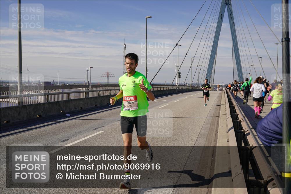 03.10.2025 - Köhlbrandbrückenlauf Michael Burmester http://msf.ph/oto/9069916 03.10.2025 12:32:15 Position 2 6248 meine-sportfotos.de