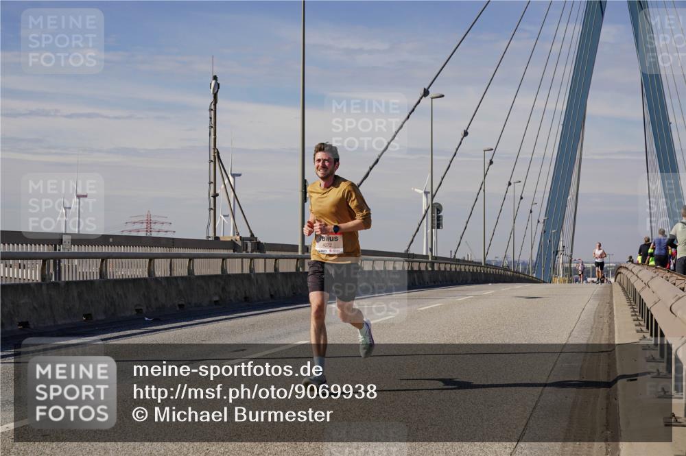 03.10.2025 - Köhlbrandbrückenlauf Michael Burmester http://msf.ph/oto/9069938 03.10.2025 12:32:32 Position 2 4072 meine-sportfotos.de