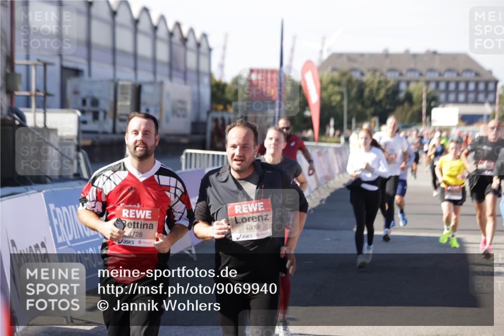 03.10.2025 - Köhlbrandbrückenlauf Jannik Wohlers http://msf.ph/oto/9069940 03.10.2025 13:14:12 Ziel 4313, 4437, 4569, 4641, 4728, 4776, 4785, 4809, 4888, 5727, 6318, 6327, 6418, 6735 meine-sportfotos.de