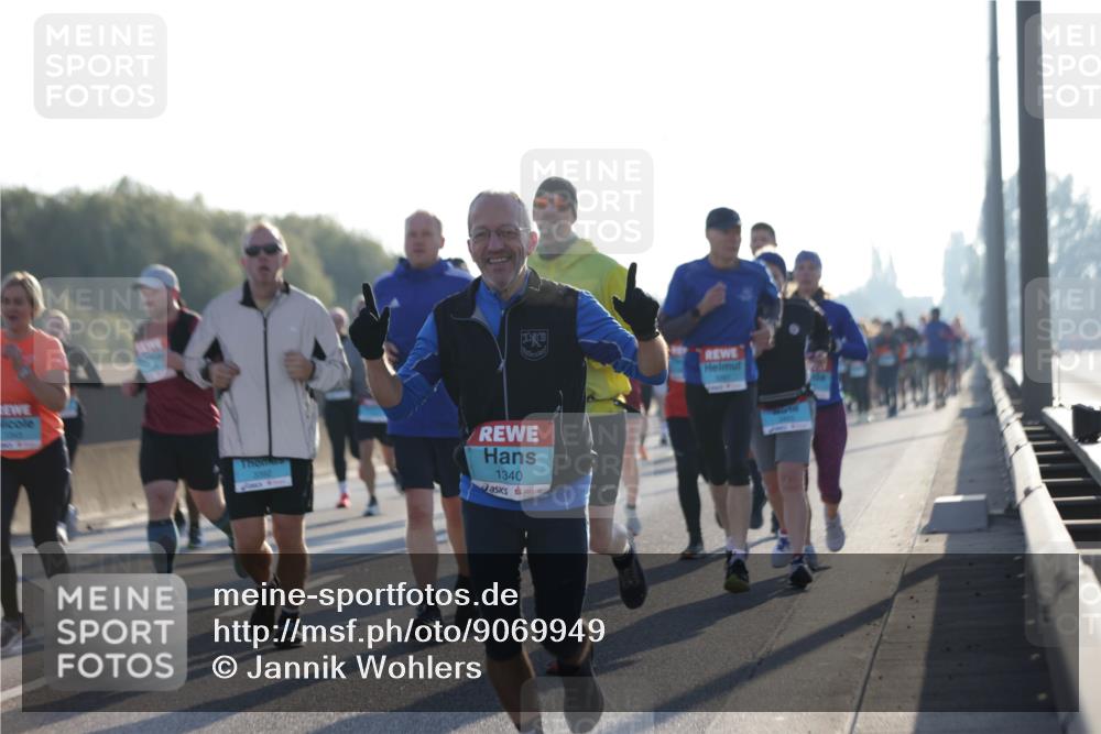 03.10.2025 - Köhlbrandbrückenlauf Jannik Wohlers http://msf.ph/oto/9069949 03.10.2025 09:17:18 Position 3 3992, 1340 meine-sportfotos.de