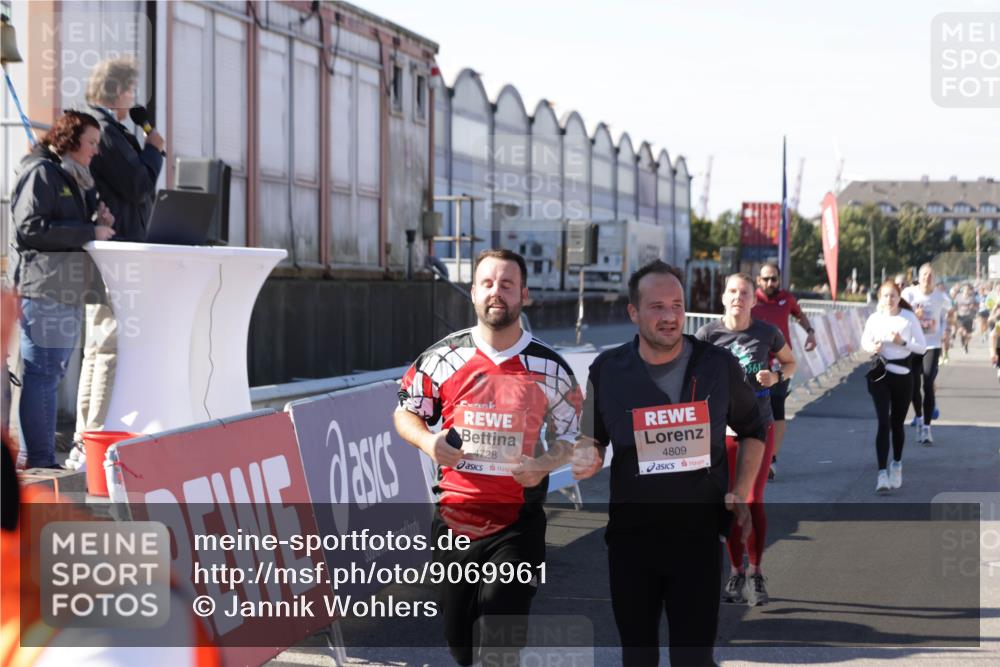 03.10.2025 - Köhlbrandbrückenlauf Jannik Wohlers http://msf.ph/oto/9069961 03.10.2025 13:14:13 Ziel 4313, 4437, 4569, 4641, 4728, 4776, 4785, 4809, 4888, 5282, 5727, 6318, 6327, 6418, 6735 meine-sportfotos.de