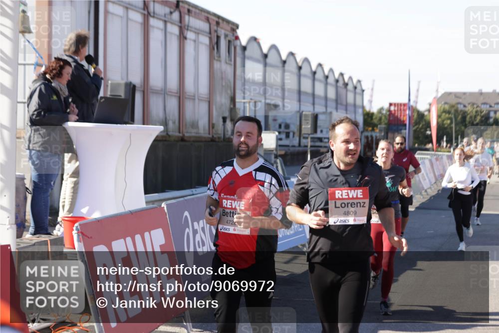 03.10.2025 - Köhlbrandbrückenlauf Jannik Wohlers http://msf.ph/oto/9069972 03.10.2025 13:14:13 Ziel 4313, 4437, 4569, 4641, 4728, 4776, 4785, 4809, 4888, 5282, 5727, 6318, 6327, 6418, 6735 meine-sportfotos.de