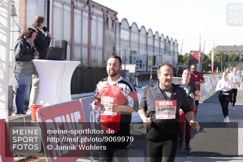 03.10.2025 - Köhlbrandbrückenlauf Jannik Wohlers http://msf.ph/oto/9069979 03.10.2025 13:14:13 Ziel 4313, 4437, 4569, 4641, 4728, 4776, 4785, 4809, 4888, 5282, 5727, 6318, 6327, 6418, 6735 meine-sportfotos.de