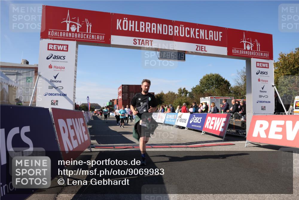 03.10.2025 - Köhlbrandbrückenlauf Lena Gebhardt http://msf.ph/oto/9069983 03.10.2025 13:35:14 Ziel 4886, 5279, 5360, 5412, 5427, 5557, 5604, 6204, 6205, 6265, 6547 meine-sportfotos.de