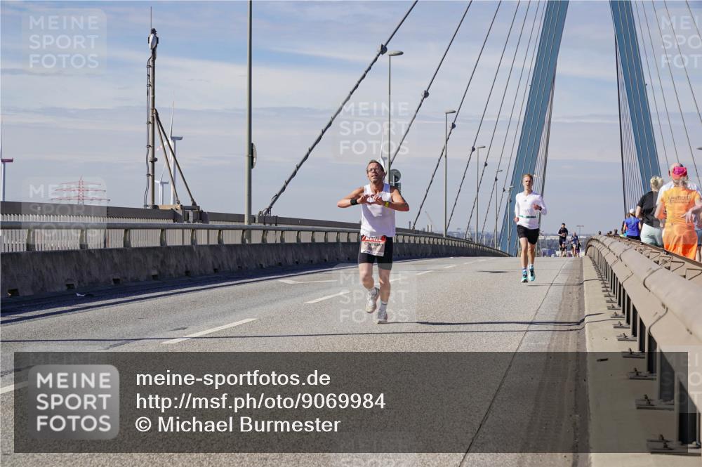 03.10.2025 - Köhlbrandbrückenlauf Michael Burmester http://msf.ph/oto/9069984 03.10.2025 12:32:52 Position 2  meine-sportfotos.de
