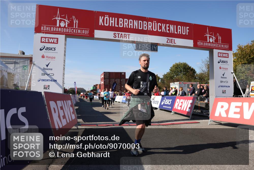 03.10.2025 - Köhlbrandbrückenlauf Lena Gebhardt http://msf.ph/oto/9070003 03.10.2025 13:35:14 Ziel 4886, 5279, 5360, 5412, 5427, 5557, 5604, 6204, 6205, 6265, 6547 meine-sportfotos.de