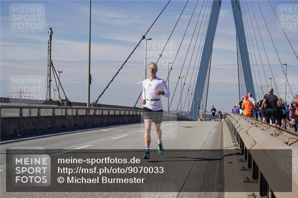 03.10.2025 - Köhlbrandbrückenlauf Michael Burmester http://msf.ph/oto/9070033 03.10.2025 12:32:56 Position 2  meine-sportfotos.de