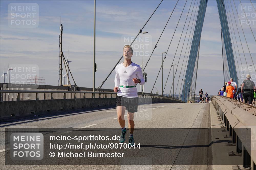 03.10.2025 - Köhlbrandbrückenlauf Michael Burmester http://msf.ph/oto/9070044 03.10.2025 12:32:56 Position 2  meine-sportfotos.de