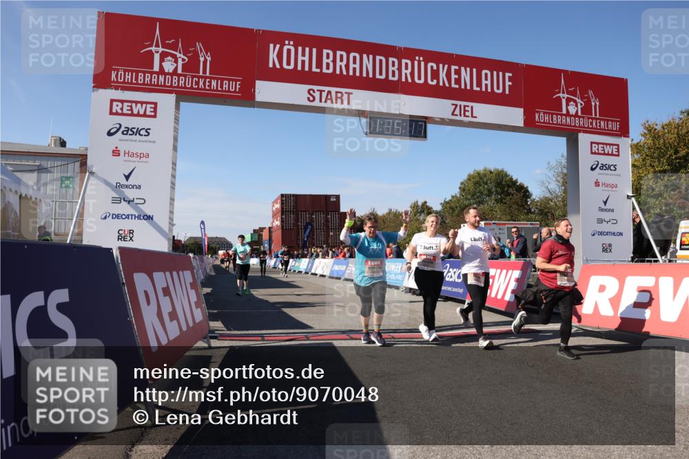 03.10.2025 - Köhlbrandbrückenlauf Lena Gebhardt http://msf.ph/oto/9070048 03.10.2025 13:35:18 Ziel 4886, 5279, 5360, 5412, 5548, 5575, 6204, 6205, 6265, 6358, 6547 meine-sportfotos.de