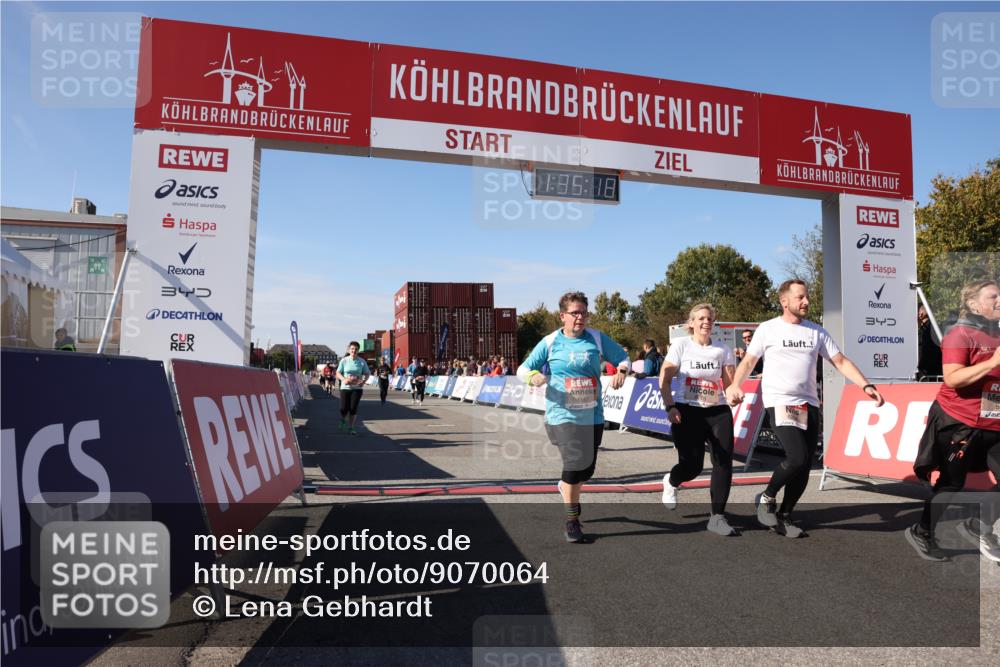 03.10.2025 - Köhlbrandbrückenlauf Lena Gebhardt http://msf.ph/oto/9070064 03.10.2025 13:35:18 Ziel 4886, 5279, 5360, 5412, 5548, 5575, 6204, 6205, 6265, 6358, 6547 meine-sportfotos.de