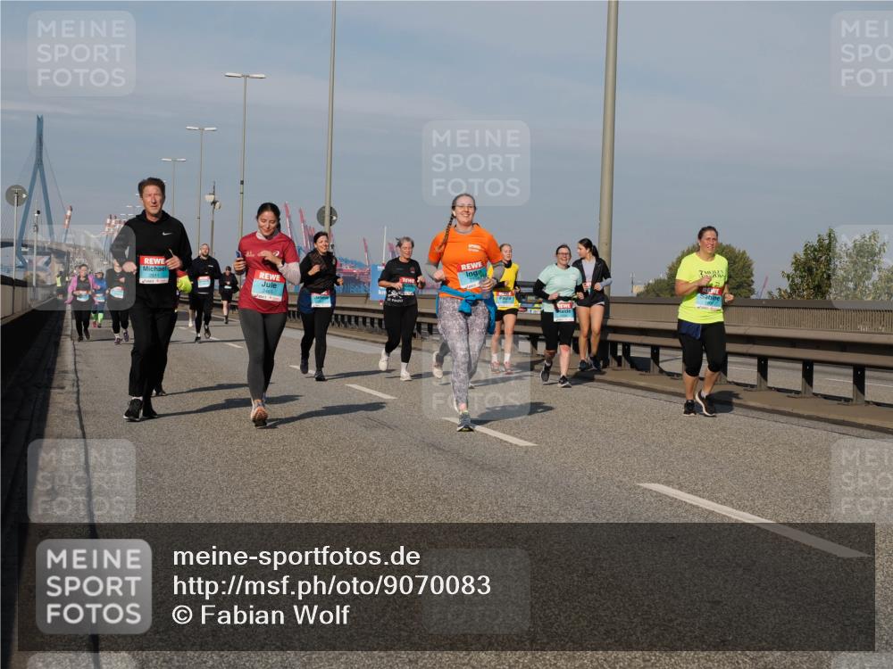 03.10.2025 - Köhlbrandbrückenlauf Fabian Wolf http://msf.ph/oto/9070083 03.10.2025 10:12:22 Position 3 2511, 2465 meine-sportfotos.de