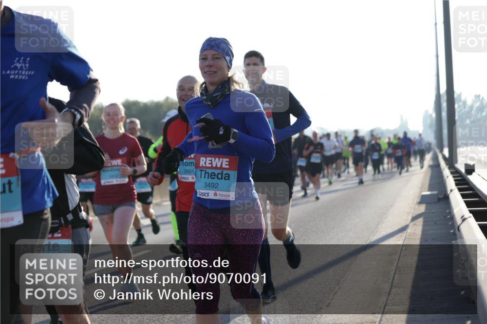 03.10.2025 - Köhlbrandbrückenlauf Jannik Wohlers http://msf.ph/oto/9070091 03.10.2025 09:17:22 Position 3 1410, 2891, 3492, 493 meine-sportfotos.de