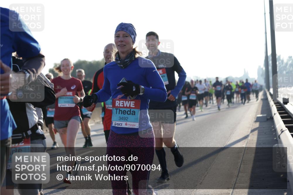 03.10.2025 - Köhlbrandbrückenlauf Jannik Wohlers http://msf.ph/oto/9070094 03.10.2025 09:17:23 Position 3 493, 1410, 3492 meine-sportfotos.de