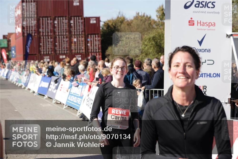 03.10.2025 - Köhlbrandbrückenlauf Jannik Wohlers http://msf.ph/oto/9070134 03.10.2025 13:14:19 Ziel 4313, 4426, 4437, 4569, 4641, 4728, 4776, 4809, 4888, 5282, 6012, 6327, 6418, 6512, 6735 meine-sportfotos.de