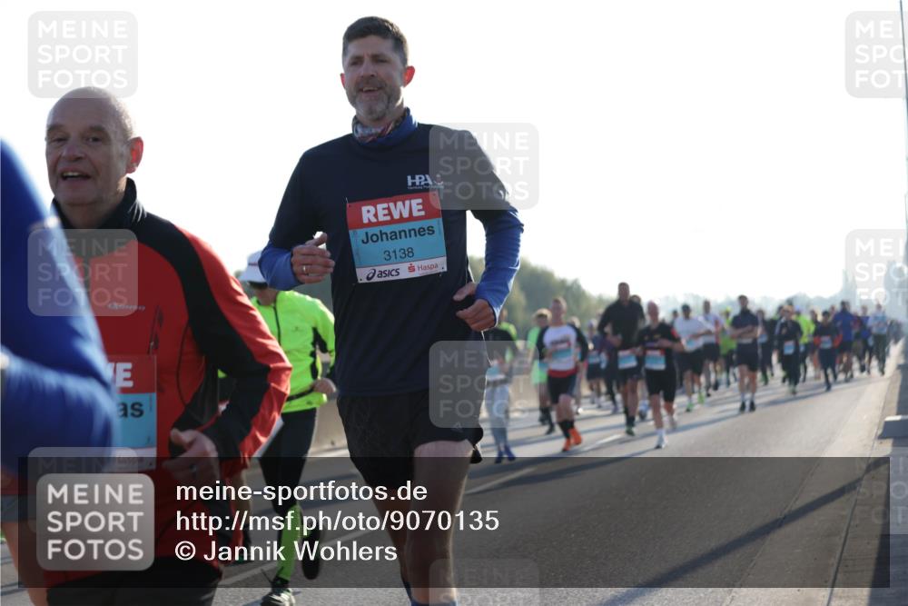 03.10.2025 - Köhlbrandbrückenlauf Jannik Wohlers http://msf.ph/oto/9070135 03.10.2025 09:17:24 Position 3 3138 meine-sportfotos.de