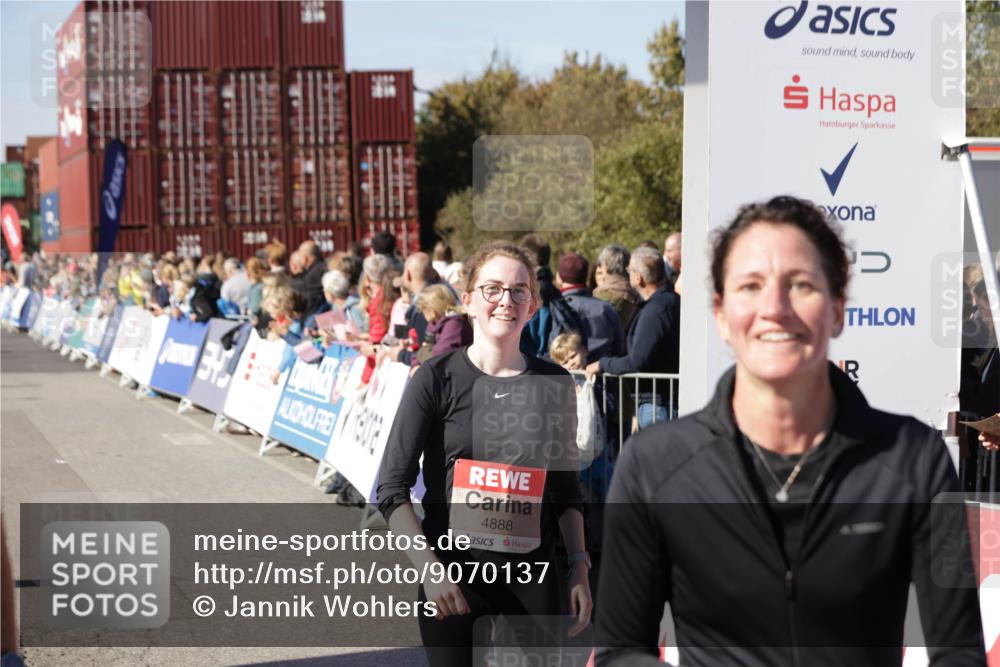 03.10.2025 - Köhlbrandbrückenlauf Jannik Wohlers http://msf.ph/oto/9070137 03.10.2025 13:14:19 Ziel 4313, 4426, 4437, 4569, 4641, 4728, 4776, 4809, 4888, 5282, 6012, 6327, 6418, 6512, 6735 meine-sportfotos.de