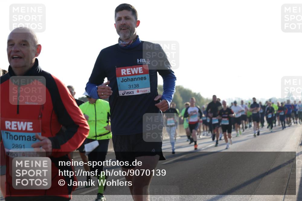 03.10.2025 - Köhlbrandbrückenlauf Jannik Wohlers http://msf.ph/oto/9070139 03.10.2025 09:17:24 Position 3 3138, 2891 meine-sportfotos.de