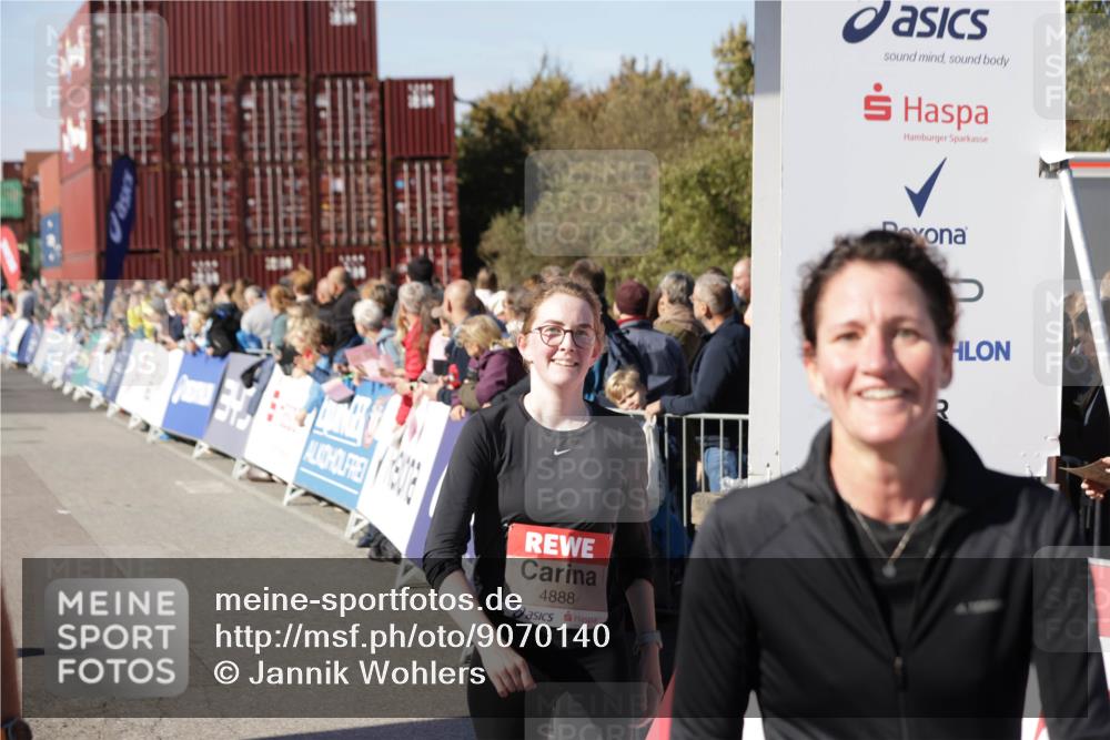 03.10.2025 - Köhlbrandbrückenlauf Jannik Wohlers http://msf.ph/oto/9070140 03.10.2025 13:14:19 Ziel 4313, 4426, 4437, 4569, 4641, 4728, 4776, 4809, 4888, 5282, 6012, 6327, 6418, 6512, 6735 meine-sportfotos.de