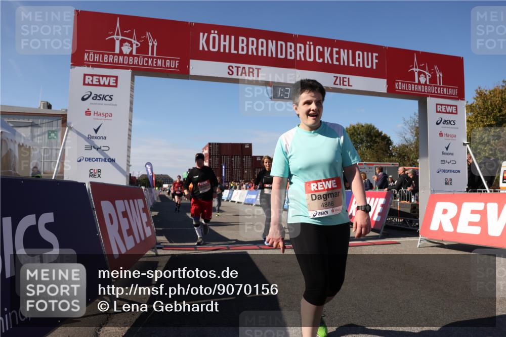03.10.2025 - Köhlbrandbrückenlauf Lena Gebhardt http://msf.ph/oto/9070156 03.10.2025 13:35:25 Ziel 4434, 4440, 4886, 4949, 5140, 5279, 5412, 5548, 5575, 6204, 6205, 6283, 6358, 6411, 6547 meine-sportfotos.de