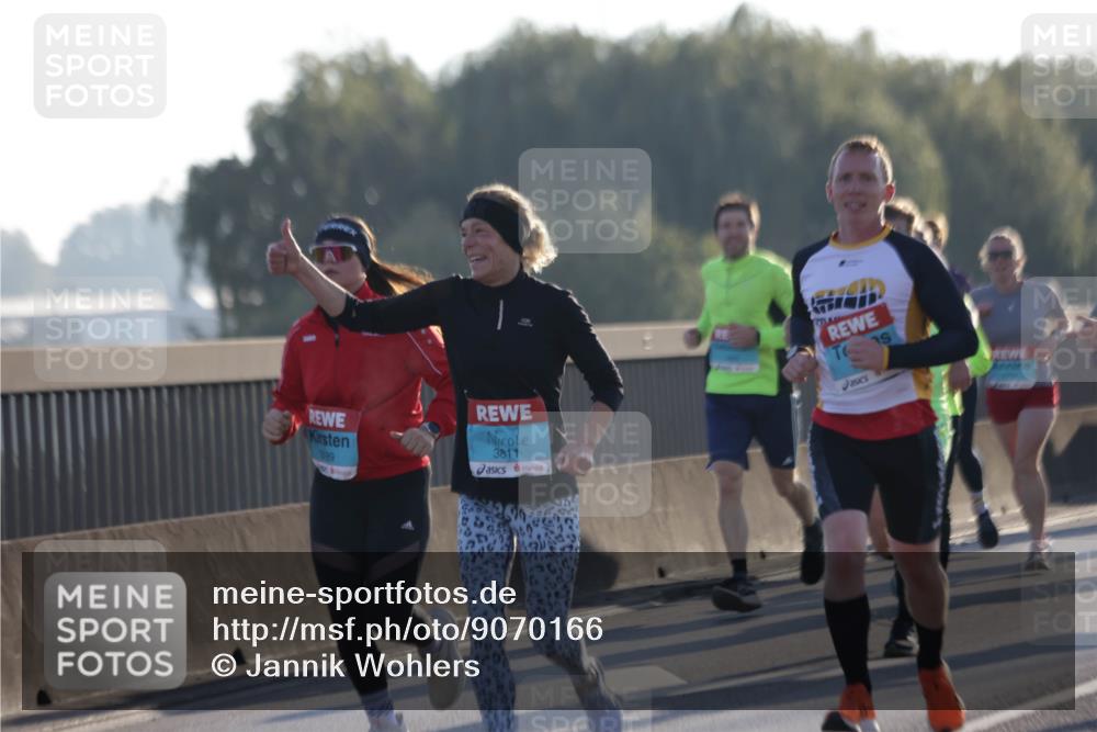 03.10.2025 - Köhlbrandbrückenlauf Jannik Wohlers http://msf.ph/oto/9070166 03.10.2025 09:17:26 Position 3 389, 3811 meine-sportfotos.de