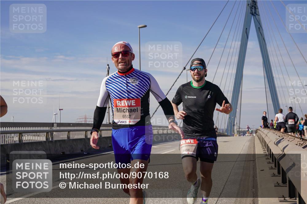 03.10.2025 - Köhlbrandbrückenlauf Michael Burmester http://msf.ph/oto/9070168 03.10.2025 12:33:23 Position 2 6552, 96, 6458 meine-sportfotos.de