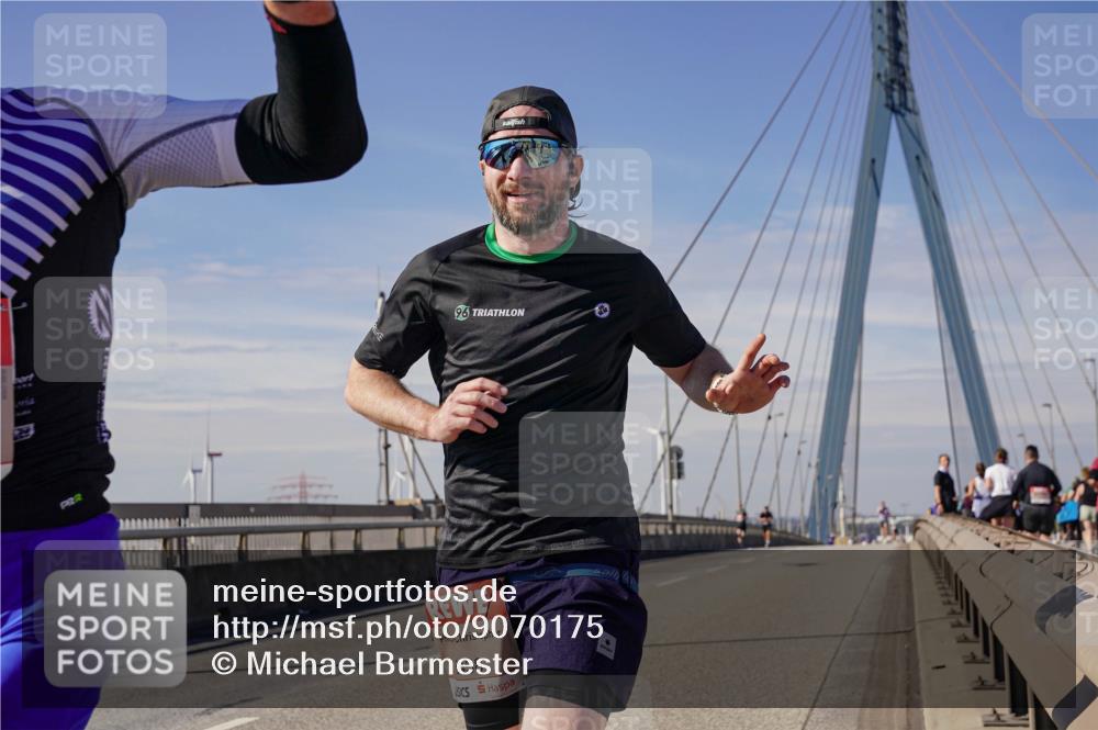 03.10.2025 - Köhlbrandbrückenlauf Michael Burmester http://msf.ph/oto/9070175 03.10.2025 12:33:24 Position 2 96, 6458 meine-sportfotos.de