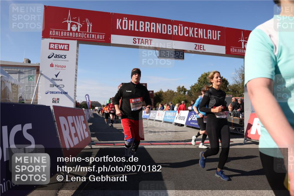 03.10.2025 - Köhlbrandbrückenlauf Lena Gebhardt http://msf.ph/oto/9070182 03.10.2025 13:35:26 Ziel 4434, 4440, 4886, 4949, 5140, 5279, 5356, 5412, 5548, 5575, 6204, 6205, 6283, 6358, 6411, 6547 meine-sportfotos.de
