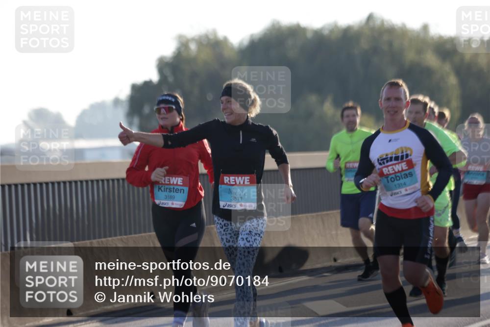 03.10.2025 - Köhlbrandbrückenlauf Jannik Wohlers http://msf.ph/oto/9070184 03.10.2025 09:17:26 Position 3 3189, 3811, 1314 meine-sportfotos.de